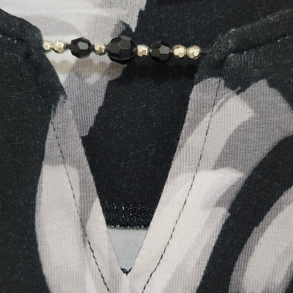 Alfred Dunner Women's Floral Long Sleeve Top - Black, Red, White - Picture 5 of 5